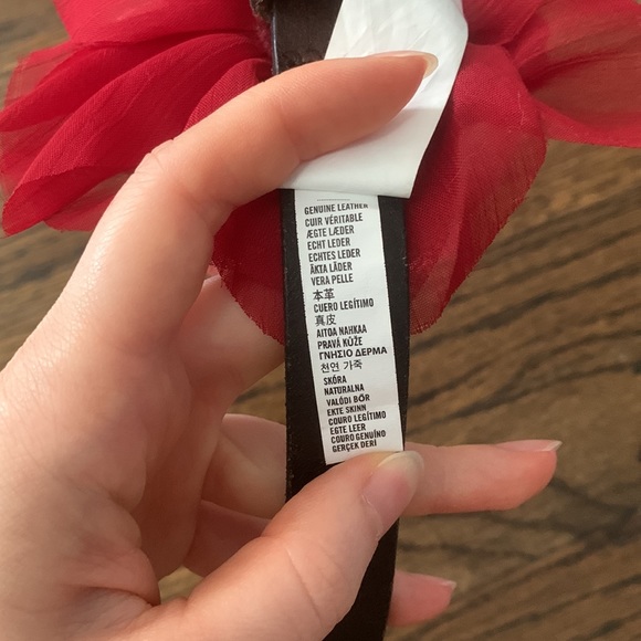 New Hollister Women’s Genuine Leather Flower Belt Size XS/S - Picture 6 of 6